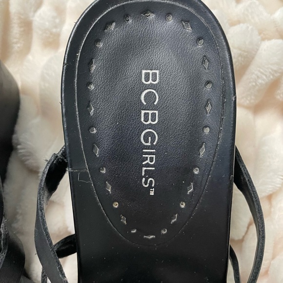 BCB Girls Dressy Black Shoes, size 8. - Picture 3 of 11
